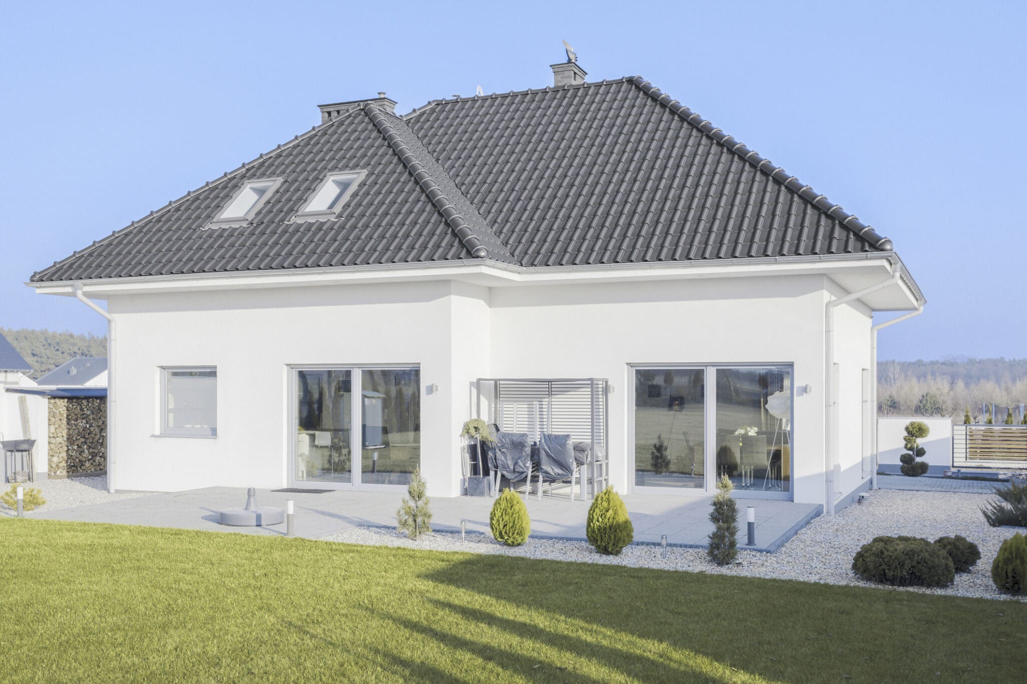 nybygget hus i skandinavisk stil